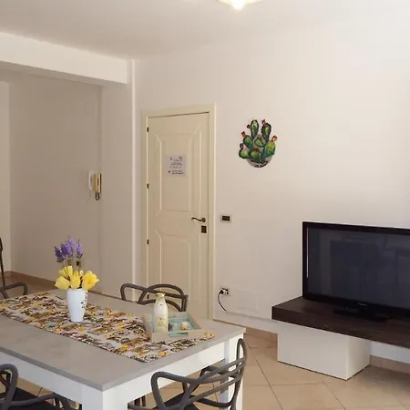 Costanza Ferienhaus Avola